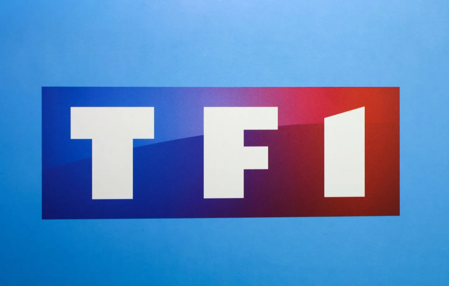 TF1